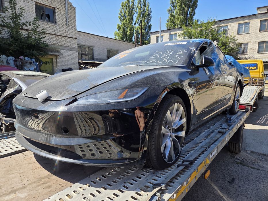 Разборка Tesla Model 3 Highland капот Крыло дверь фара бампер ходовая