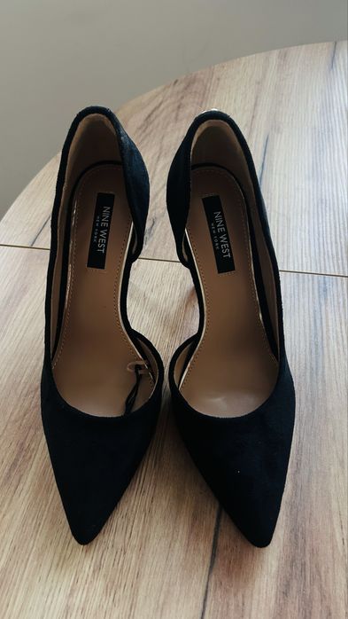 Czarne zamszowe szpilki 10 cm Nine West