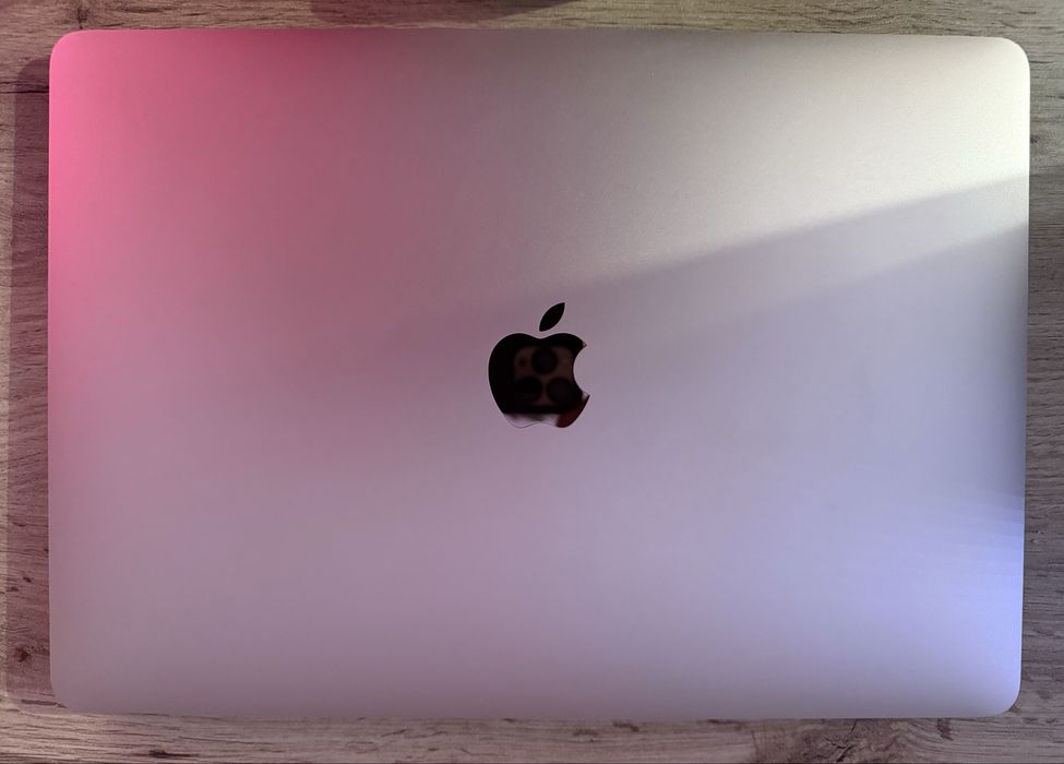 Apple Macbook 2020 A2179 Różowy I3 8Gb 256Gb
