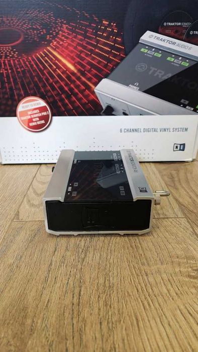 Native Instruments Traktor Scratch A6 DVS