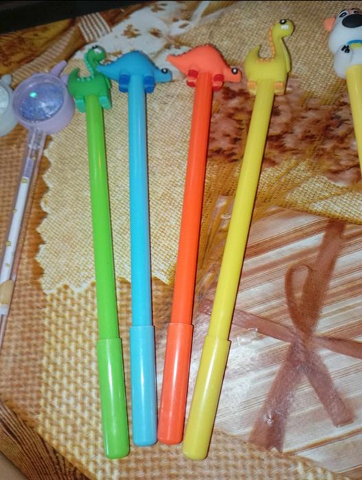 Caneta com Dinossauros