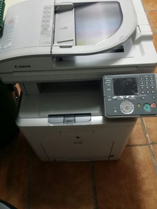 Multifunções A4 e A5 Canon C 1028iF