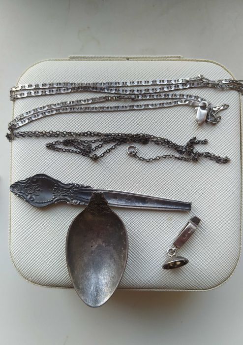 Продам набір золотих виробів та срібла