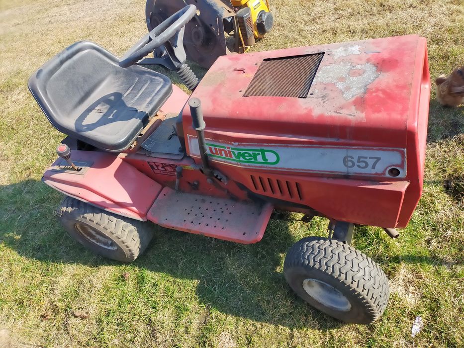 Traktorek kosiarka do naprawy