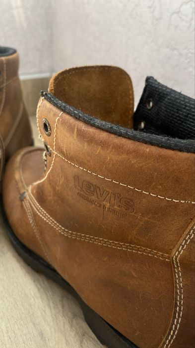 Ботинки levis 43 розмір