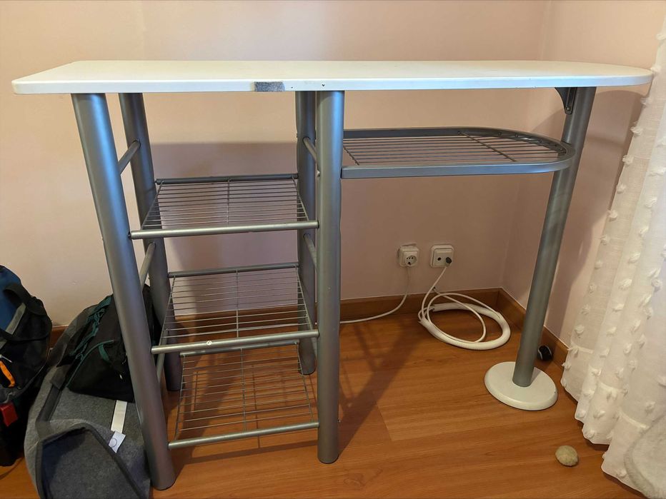 Balcão cozinha com 2 bancos64285057889666120