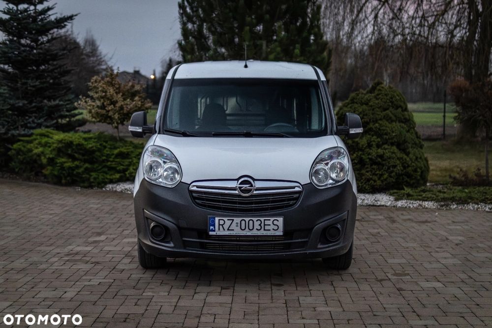 Wynajem opel combo fiat doblo blaszak 1.3d  fv 23% wypozyczalnia aut