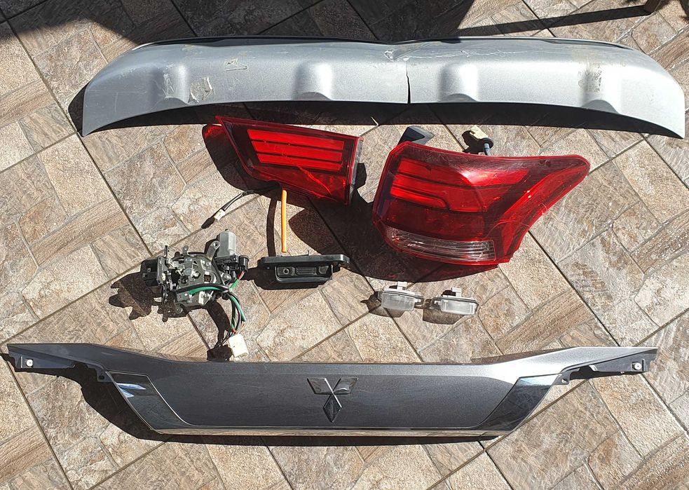 Зап части крышки багажника Mitsubishi Outlander 3, ляда аутлендер 3 б/