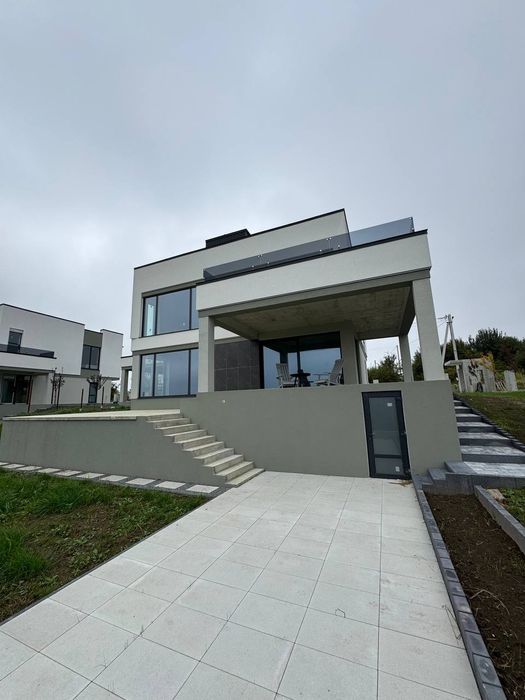 Продаж будику з надзвичайним краєвидом