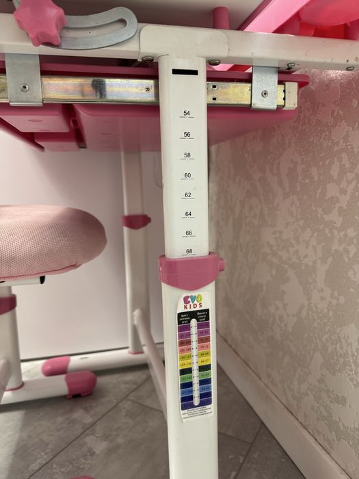 Парта дитяча зі стільцем