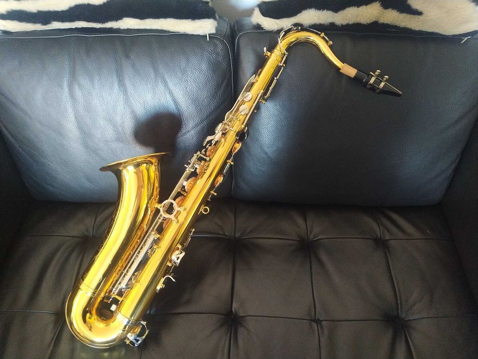 Saxofone tenor Slade. Novo com estojo