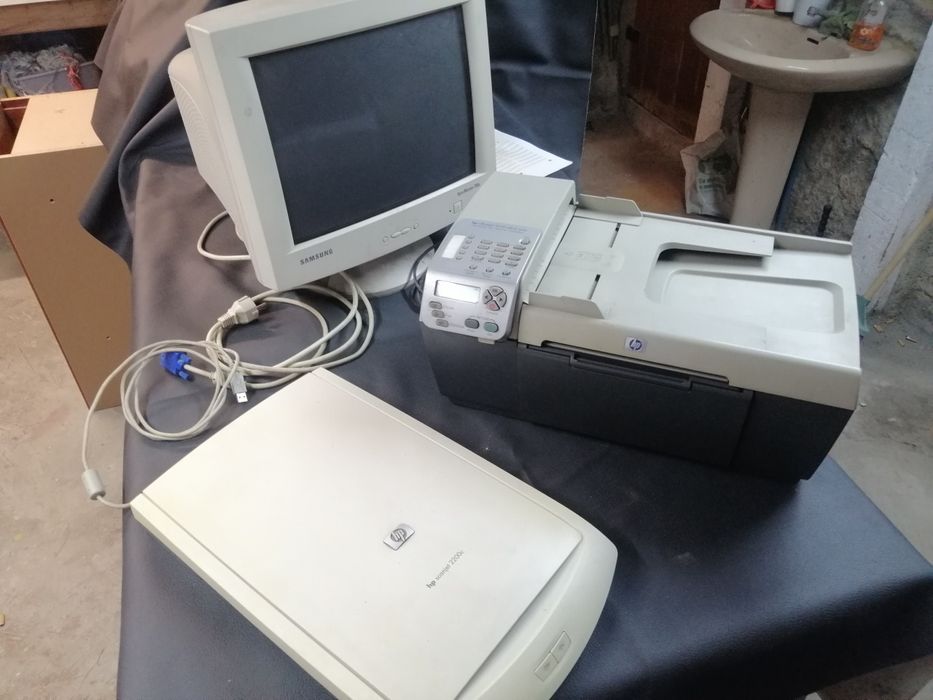 Selling printer, scanner, and monitor in good condition64584399550467120
