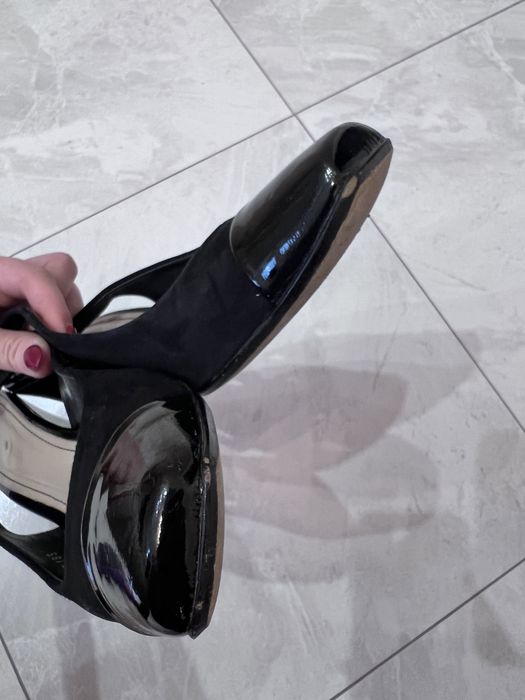 Czarne czółenka Gino Rossi