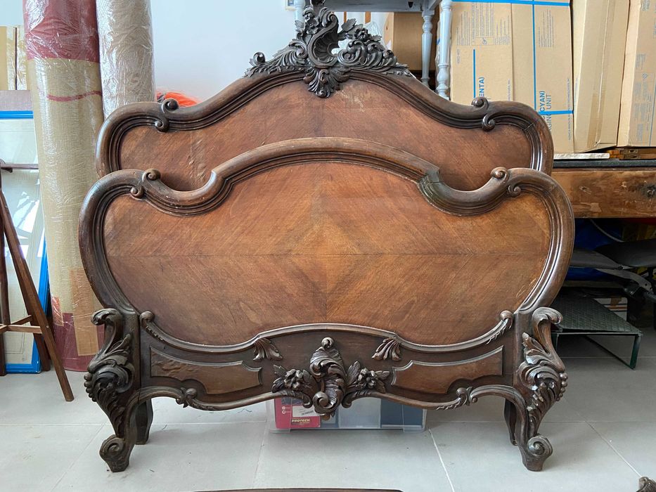 Lote de mobiliário antigo