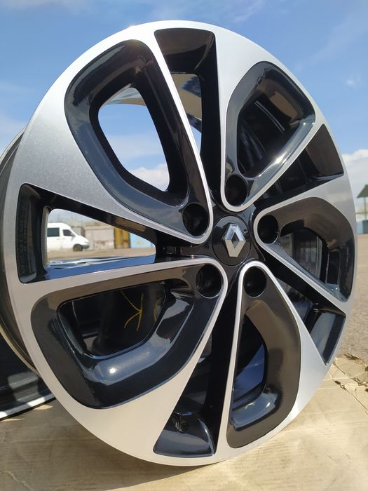 Диски Renault Megane Laguna Duster Latitude Fluence Trafic 17(5*114,3)