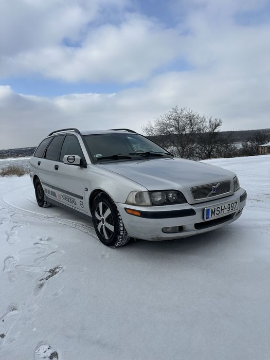 Продам Вольво V40 1,9 дизель
