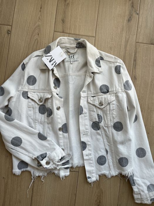 Джинсовка у актуальному принті