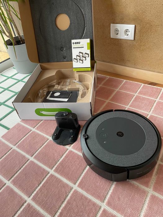 iRobot Roomba i5 - robô aspirador