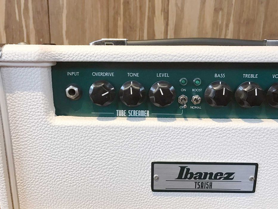 amplificador Ibanez TSA15 ( mini head 100% a válvulas • 2x 6v6 + 2x 12ax7 ) 5/15 watts