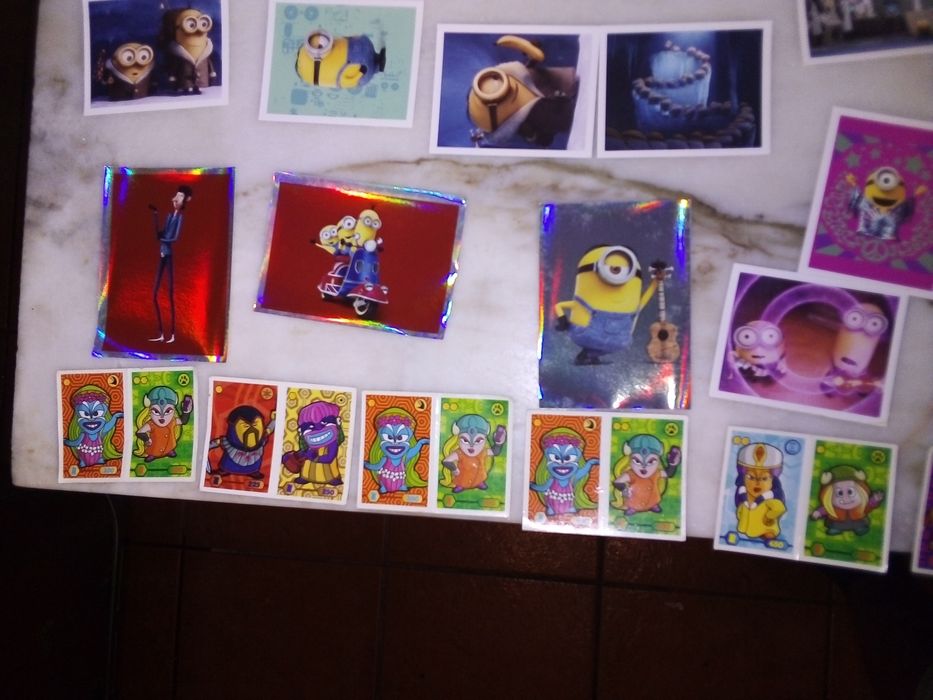 Conjunto de Cromos Minions/Abatons