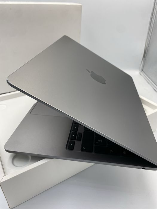 Apple MacBook Air 13 M3 16/256GB Space Gray MC8G4 2024