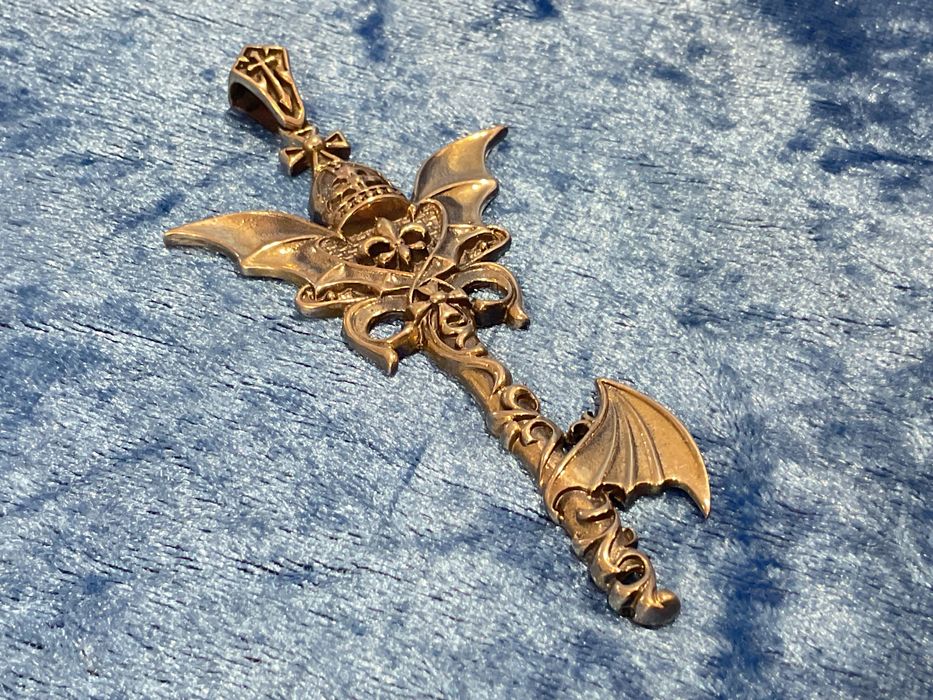 Pendente em prata bat king 19 cm.    Anúncios abaixo