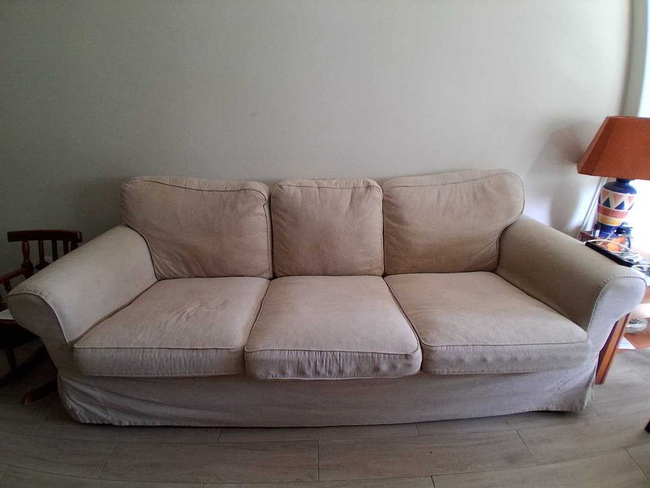 Sofá 3 lugares IKEA, modelo EKTORP