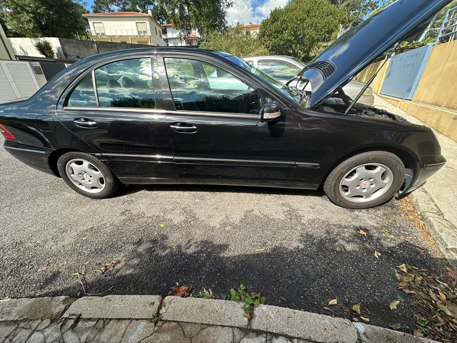Mercedes -Benz 220 CDI — photo 3
