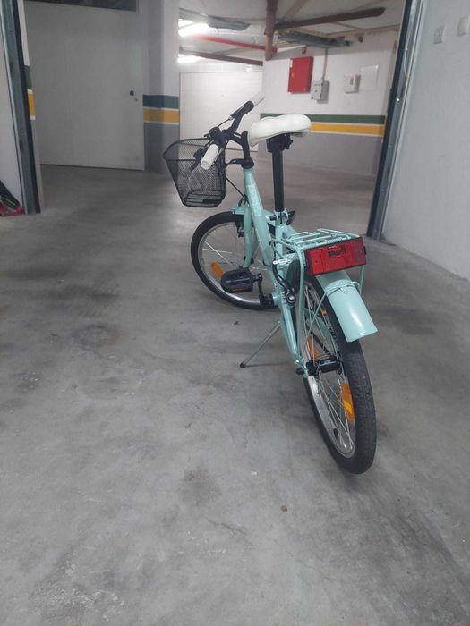 Bicicleta Infantil 20" estilo vintage com Cesta