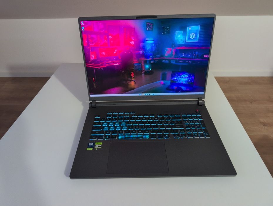 Laptop gaming - ROG Strix G18 - RTX 5080