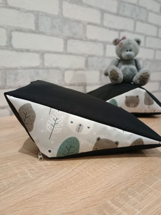 Вкладиш в автокрісло для новонароджених