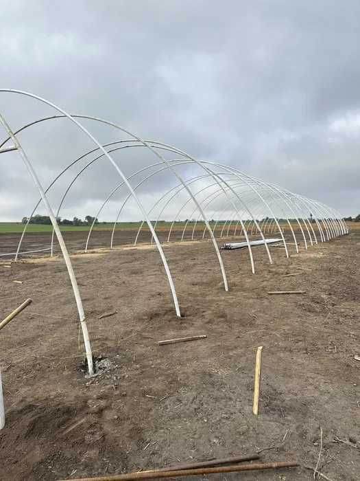 Безкаркасні та каркасні Ангари ,Теплиці промислові ,Плівка
