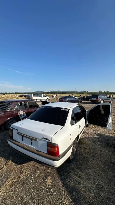 Opel Vectra A 1.8, бензин, доглянуте авто