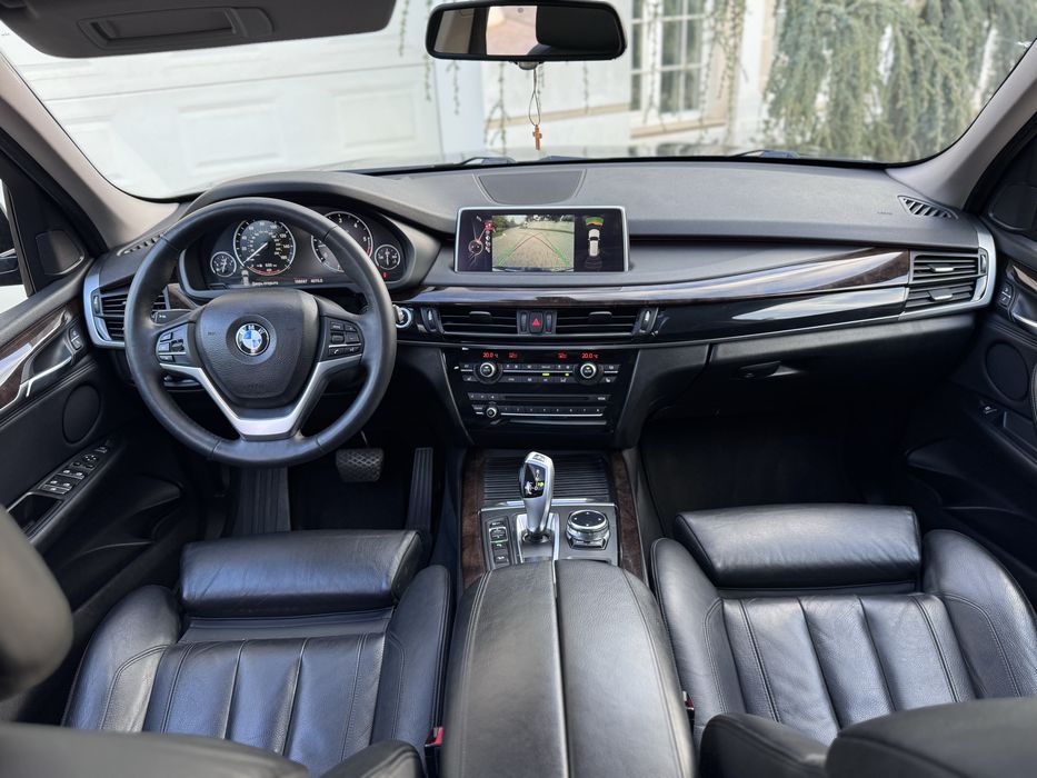 Продам BMW X5 F15 3.0 дизель 2014 год