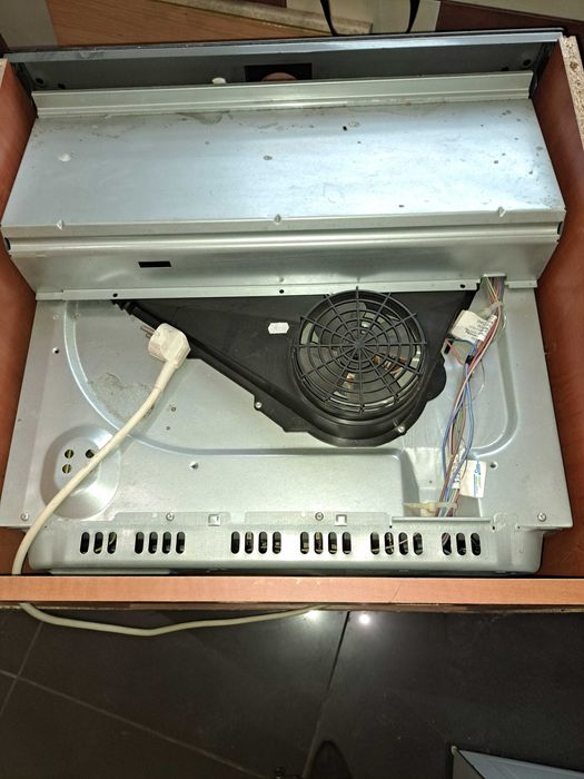 Piekarnik elektryczny do zabudowy