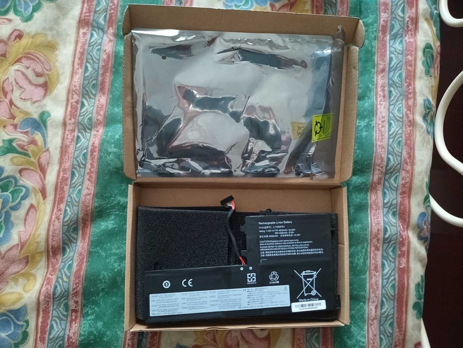 Bateria nova para portátil Lenovo  com fatura e garantia.