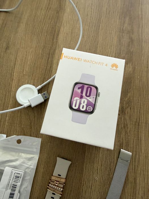 Smartwatch Huawei Fit 4