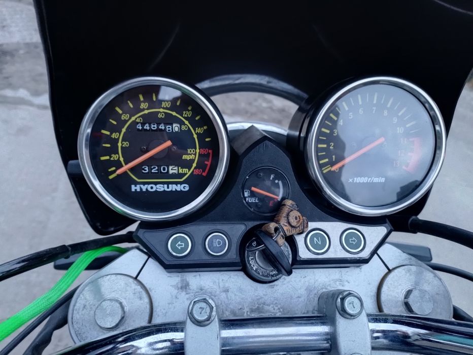 Продам Hyosung  GT250