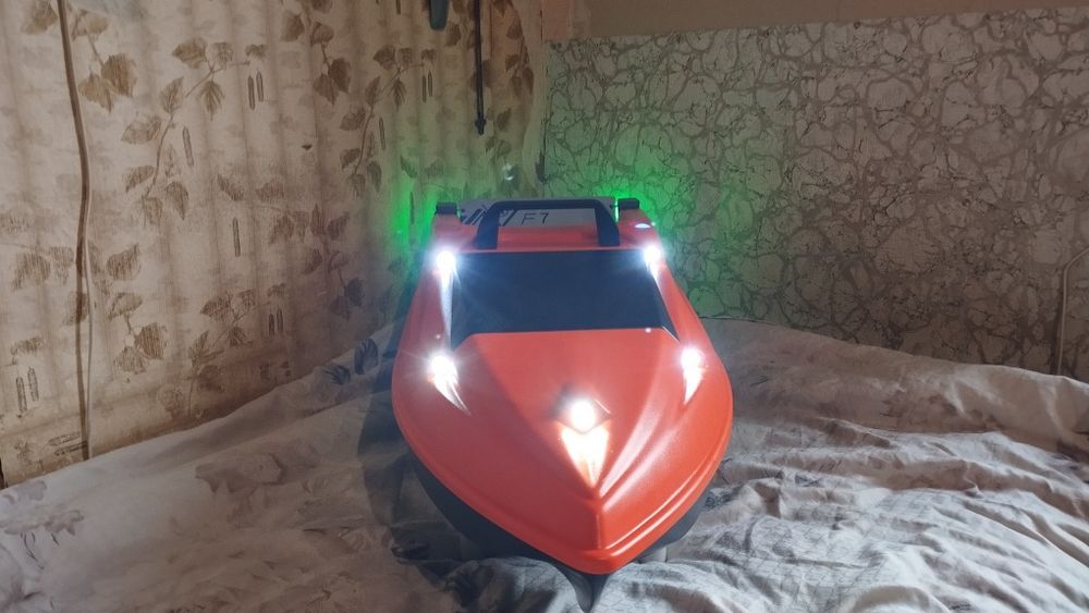 Карповый кораблик