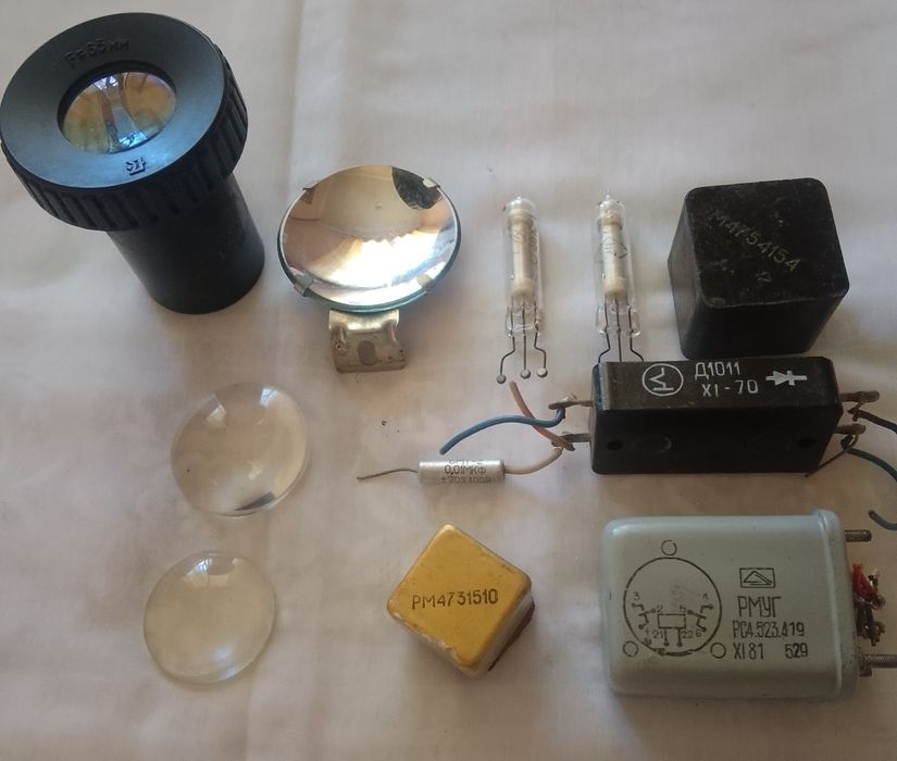 Продам діктофон,дивись фото