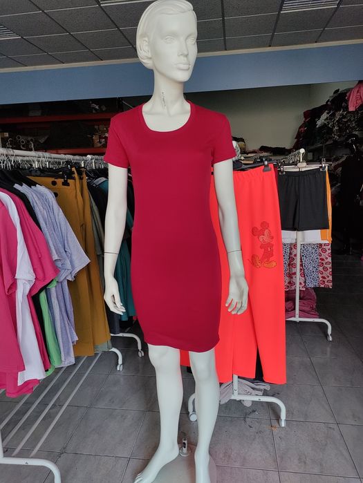 Vestido 3,50 Euros.                     Só para REVENDA