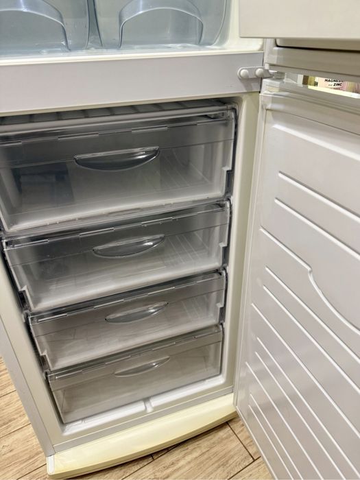 Холодильник б. у.