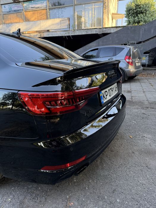 Audi A4 2016 VIN WAUENAF44HN039046 фото оголошення 13 з 24