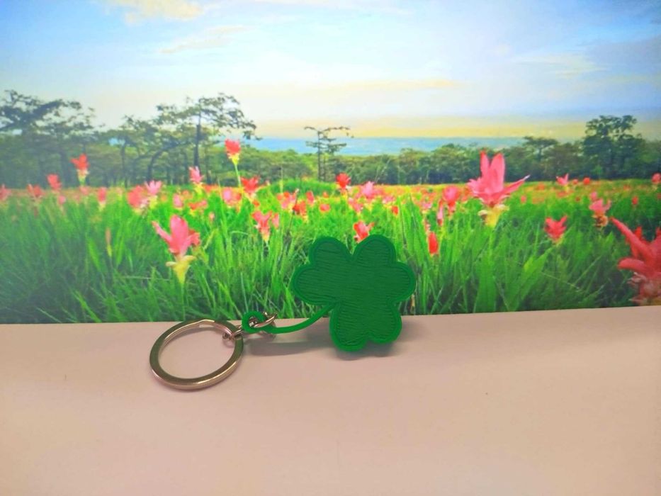 Zielony brelok trzylistna koniczyna z druku 3D - amulet na szczęście