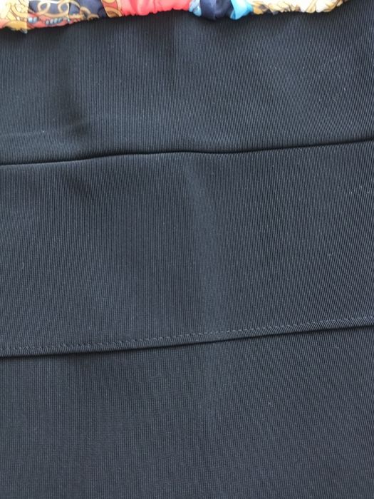 Sukienka rozcięcia na rękawach 36 38