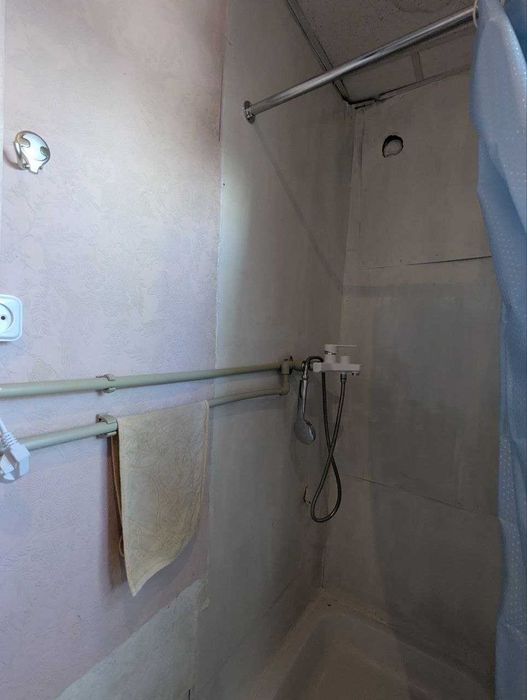 Продаж квартири в центральному районі. З окремим входом. Перший поверх