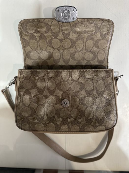 Жіноча сумка-клатч