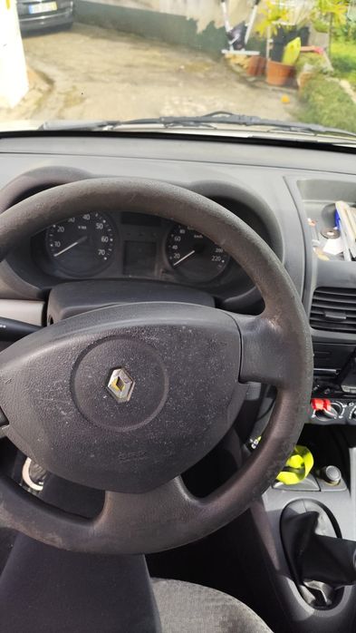 Renault Clio 3 portas