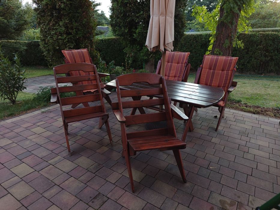 Drewniany komplet mebli ogrodowe 6 krzeseł i stół