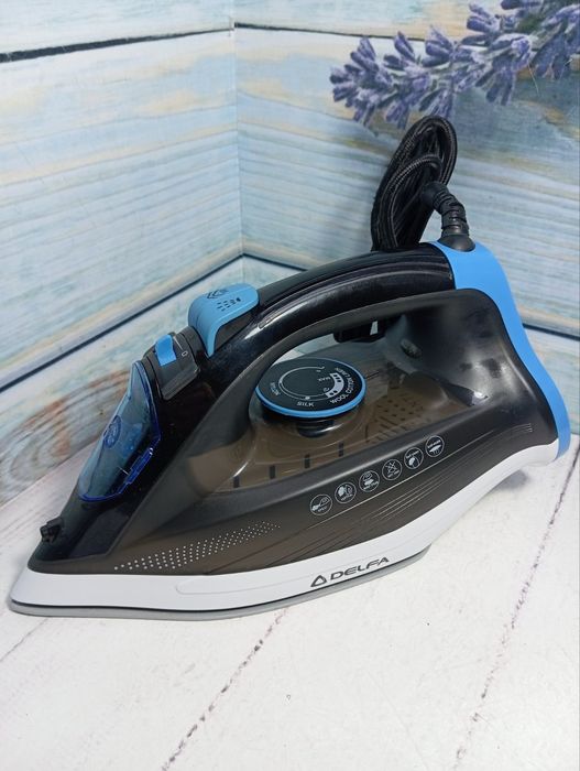 Утюг Delfa ds 605.  220w